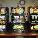 Il Governo taglia le slot machine