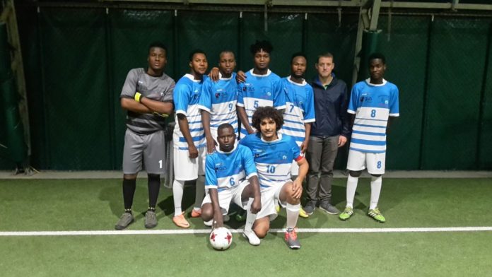 Squadra di migranti partecipa al campionato UISP ... per “dare un calcio alla paura del diverso