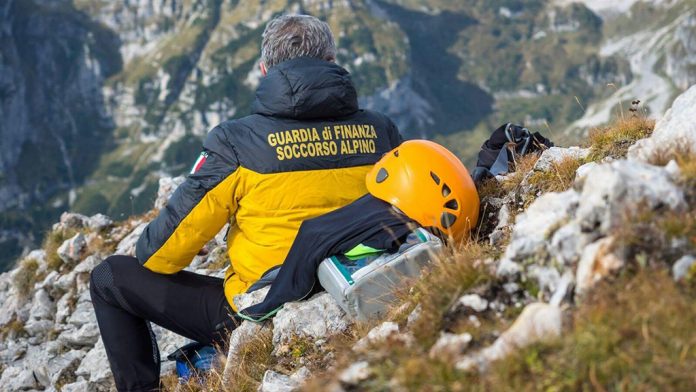 La Guardia di Finanza recluta 30 allievi tecnici di soccorso alpino