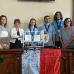 Il team di Robotica del Respighi riceve i complimenti dell'amministrazione dopo la medaglia d'argento alla First Global Challenge