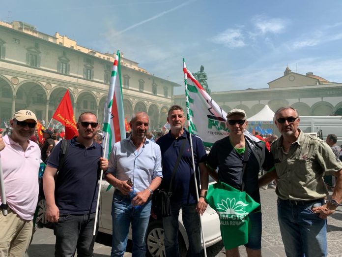 Un pullman della Fim Cisl Parma Piacenza a Firenze per lo sciopero dei metalmeccanici