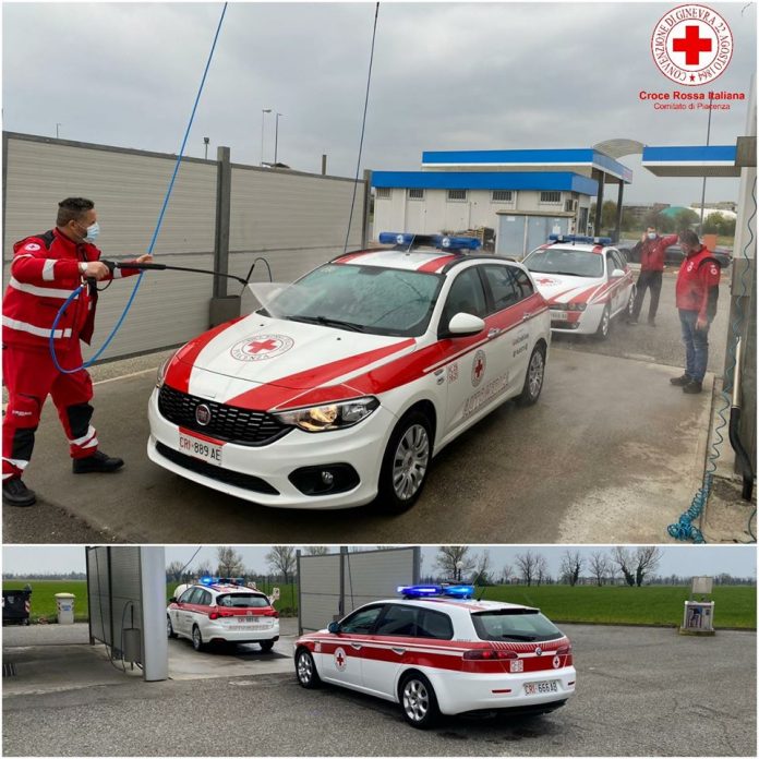 Il servizio Tamoil di Strada Agazzana lava gratuitamente i mezzi della Croce Rossa