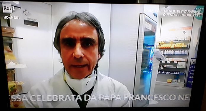 Il farmacista Giuseppe Maestri e la normalità straordinaria di chi lavora tra Piacenza e Codogno