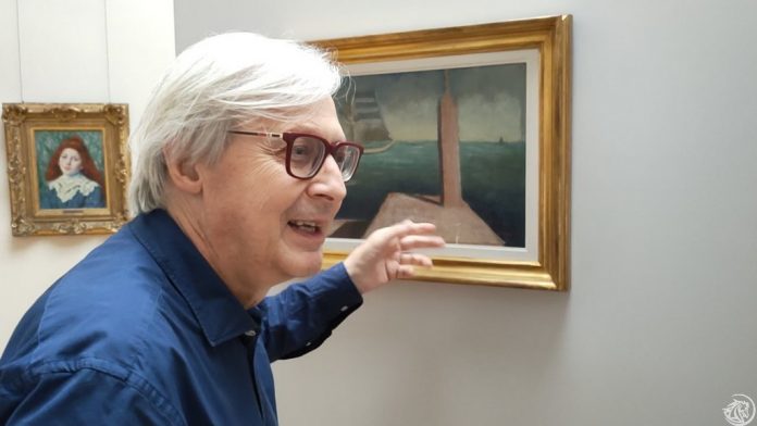 Vittorio Sgarbi visita la mostra Klimt e i maestri segreti della Ricci Oddi